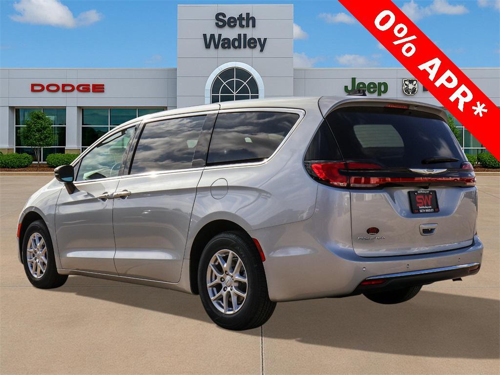 new 2026 Chrysler Pacifica car, priced at $36,097