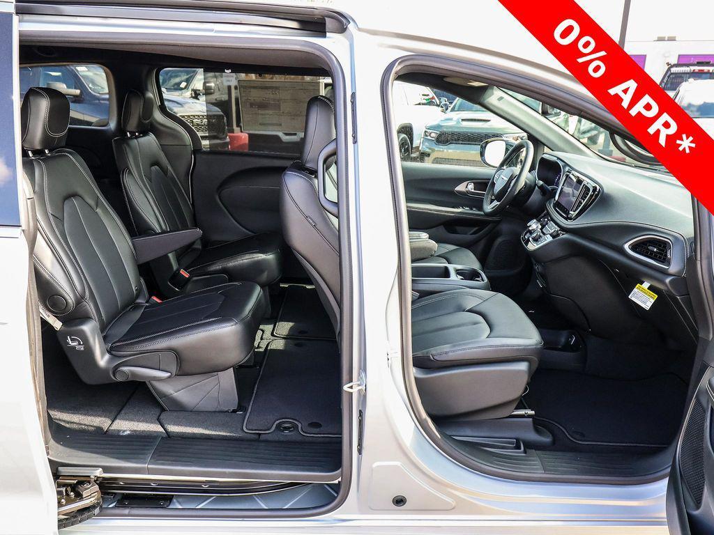 new 2026 Chrysler Pacifica car, priced at $37,612