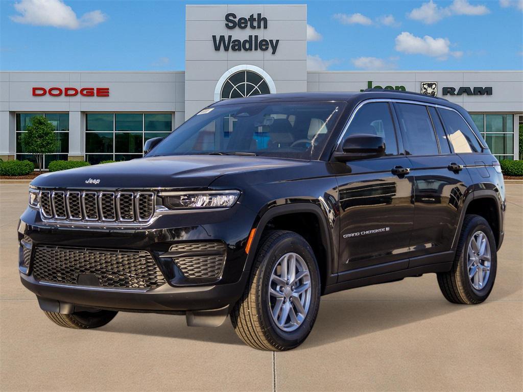 new 2025 Jeep Grand Cherokee car, priced at $37,338