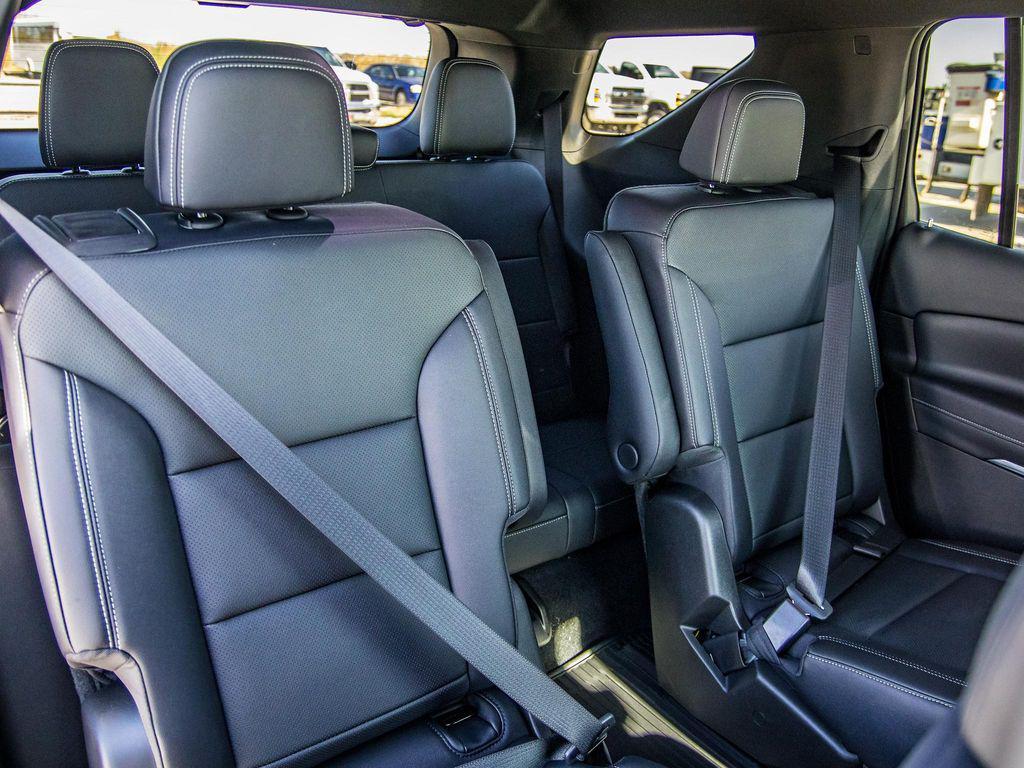 new 2026 Chevrolet Traverse car, priced at $44,498