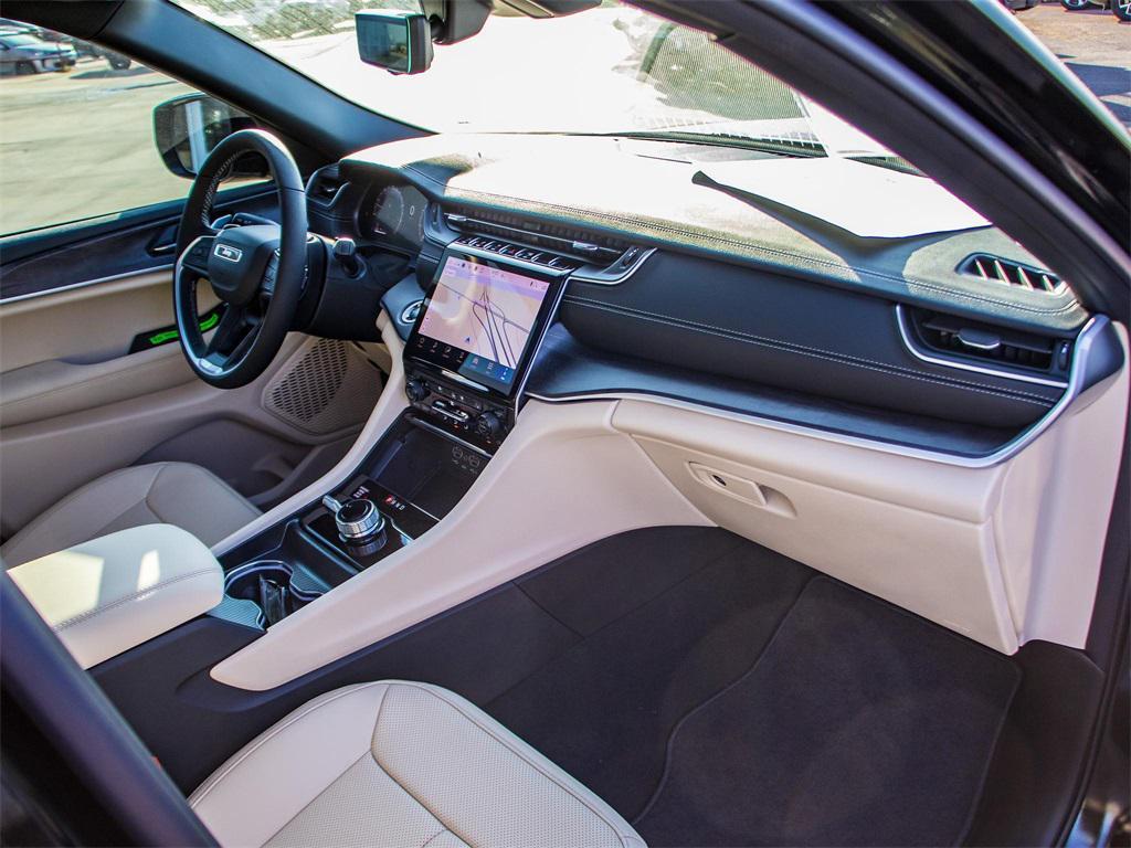 new 2025 Jeep Grand Cherokee car, priced at $46,226