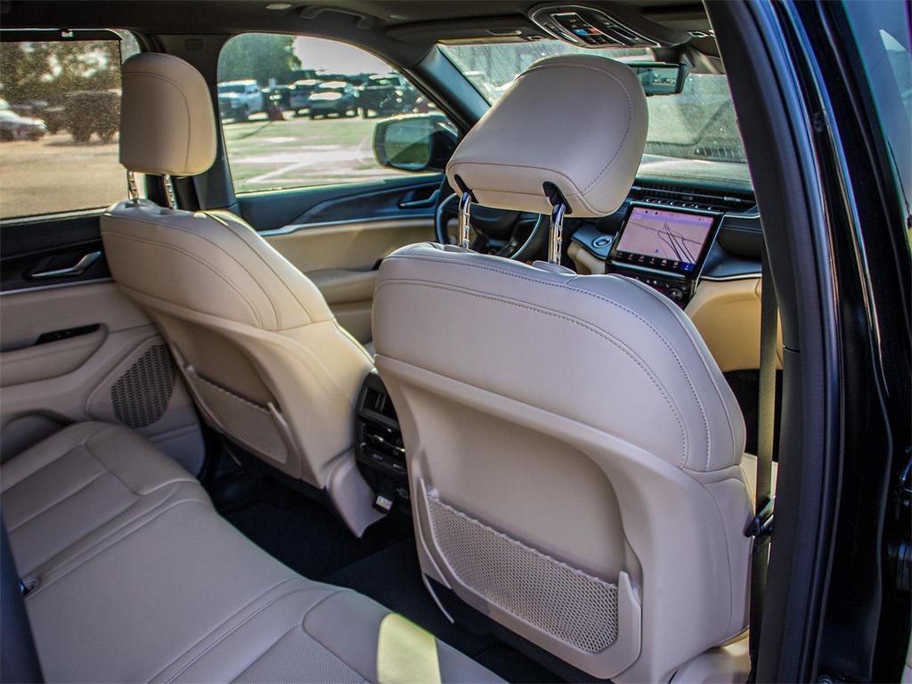 new 2025 Jeep Grand Cherokee car, priced at $46,226