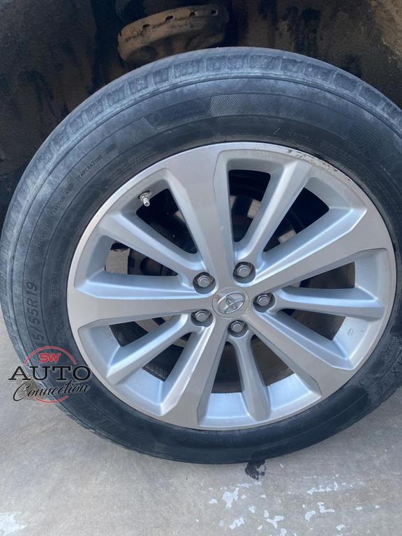 used 2010 Toyota Highlander Hybrid car, priced at $5,593