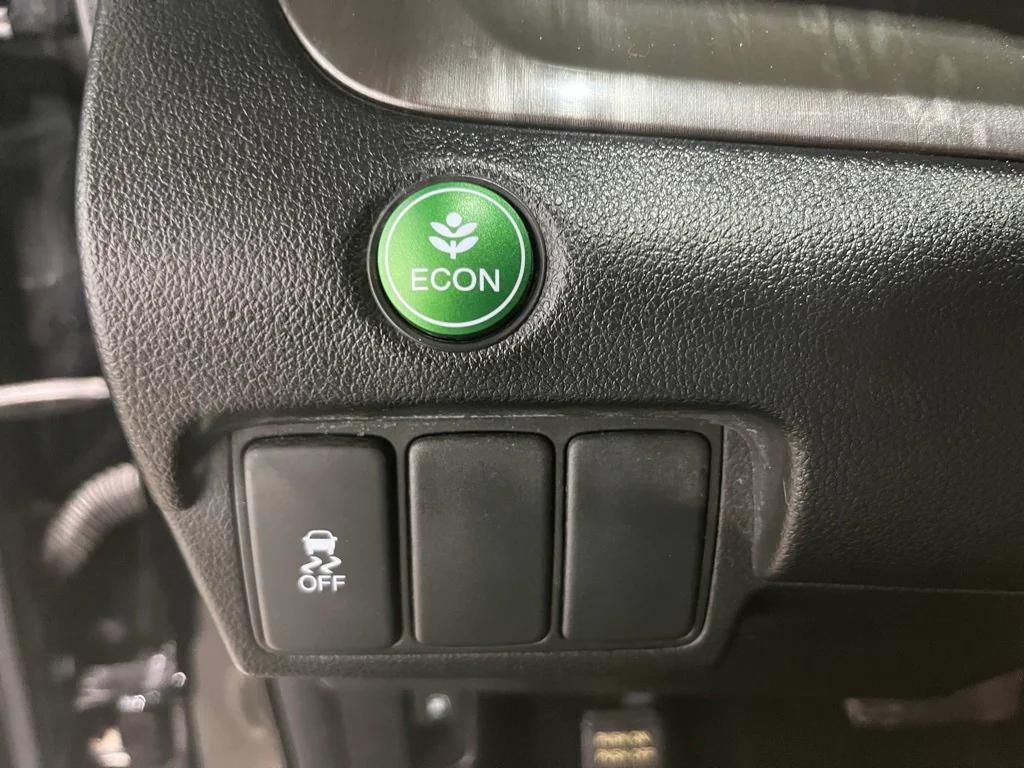 used 2013 Honda CR-V car, priced at $10,000