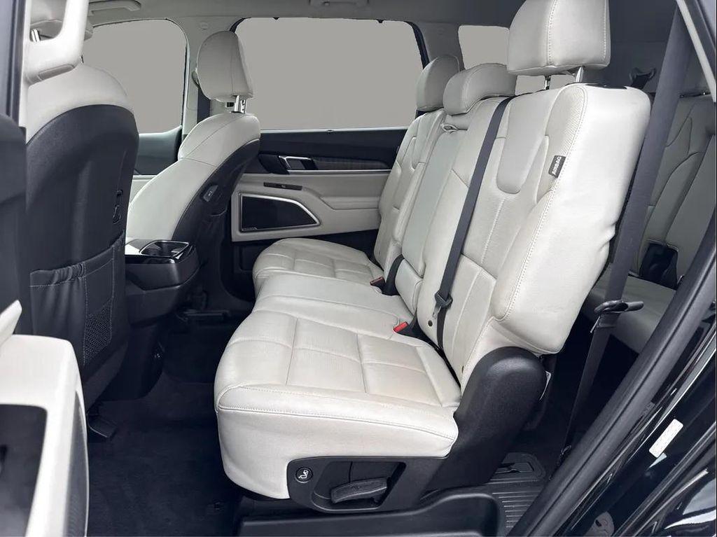 used 2023 Kia Telluride car, priced at $31,999