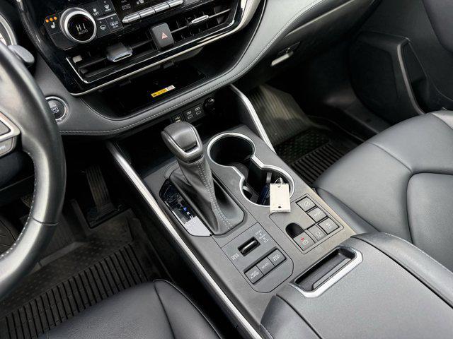 used 2023 Toyota Highlander car, priced at $35,231