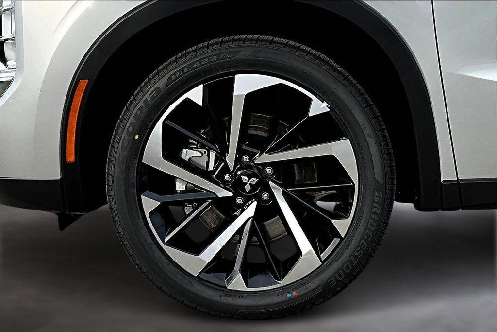 new 2025 Mitsubishi Outlander PHEV car, priced at $45,999