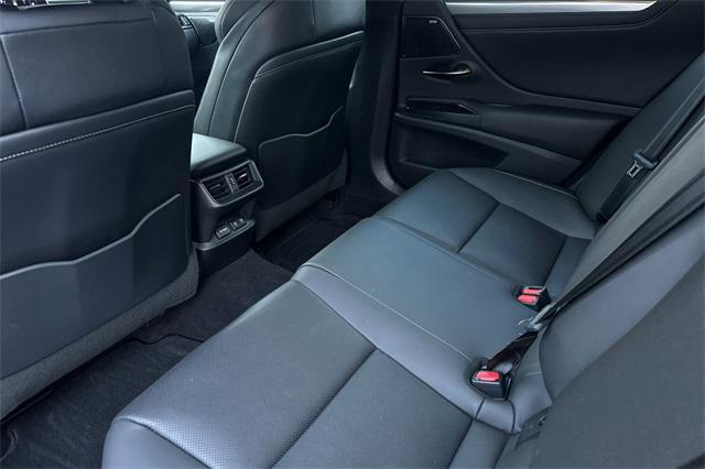 used 2020 Lexus ES 350 car, priced at $33,889