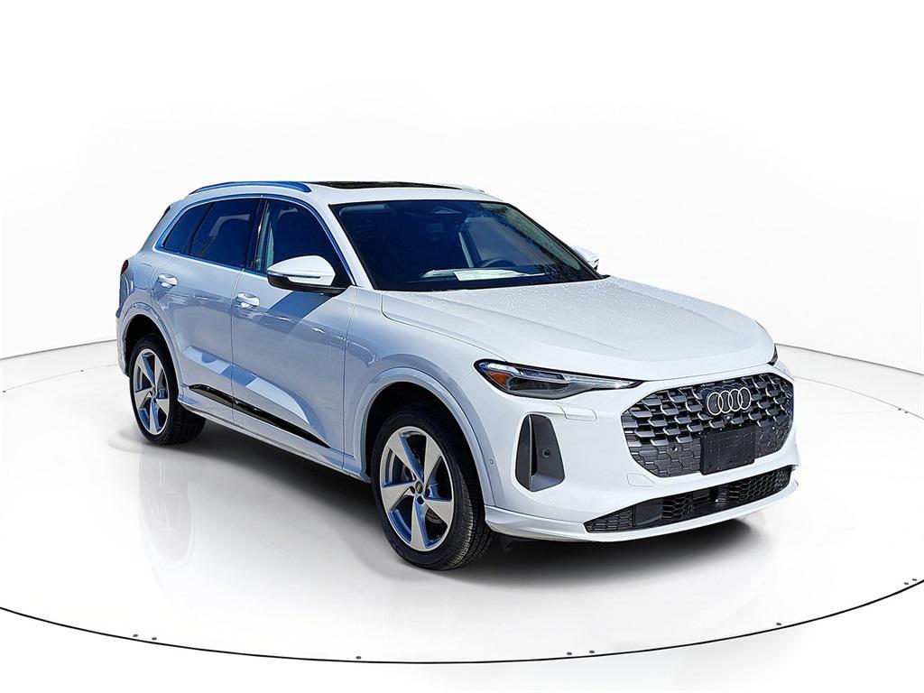 new 2025 Audi Q5 car, priced at $60,950