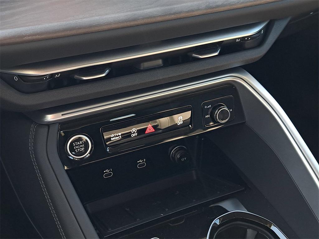 new 2025 Audi Q5 car, priced at $60,950