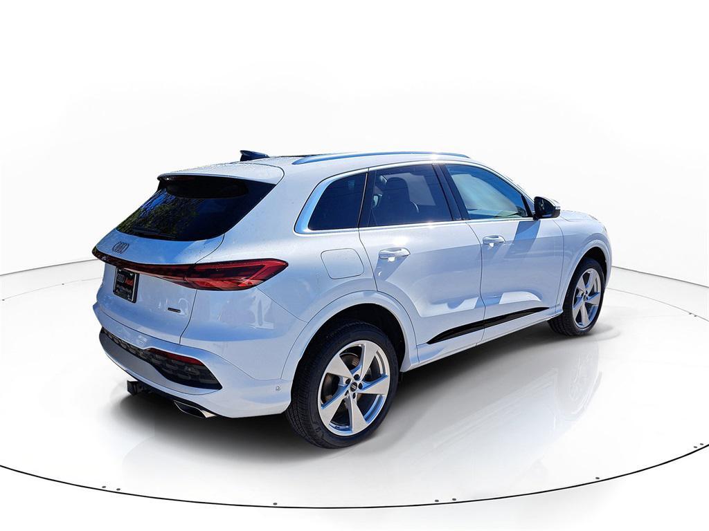 new 2025 Audi Q5 car, priced at $60,950