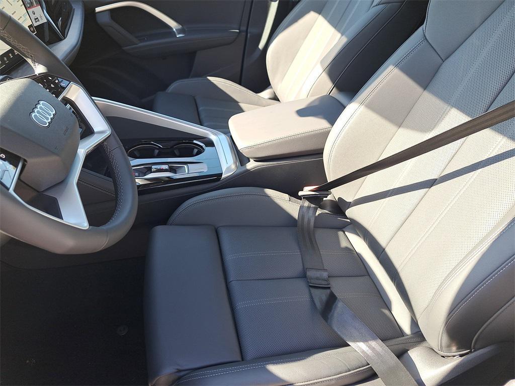 new 2025 Audi Q5 car, priced at $60,950
