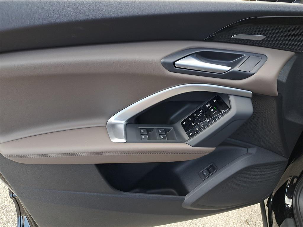 new 2025 Audi Q5 car, priced at $60,950