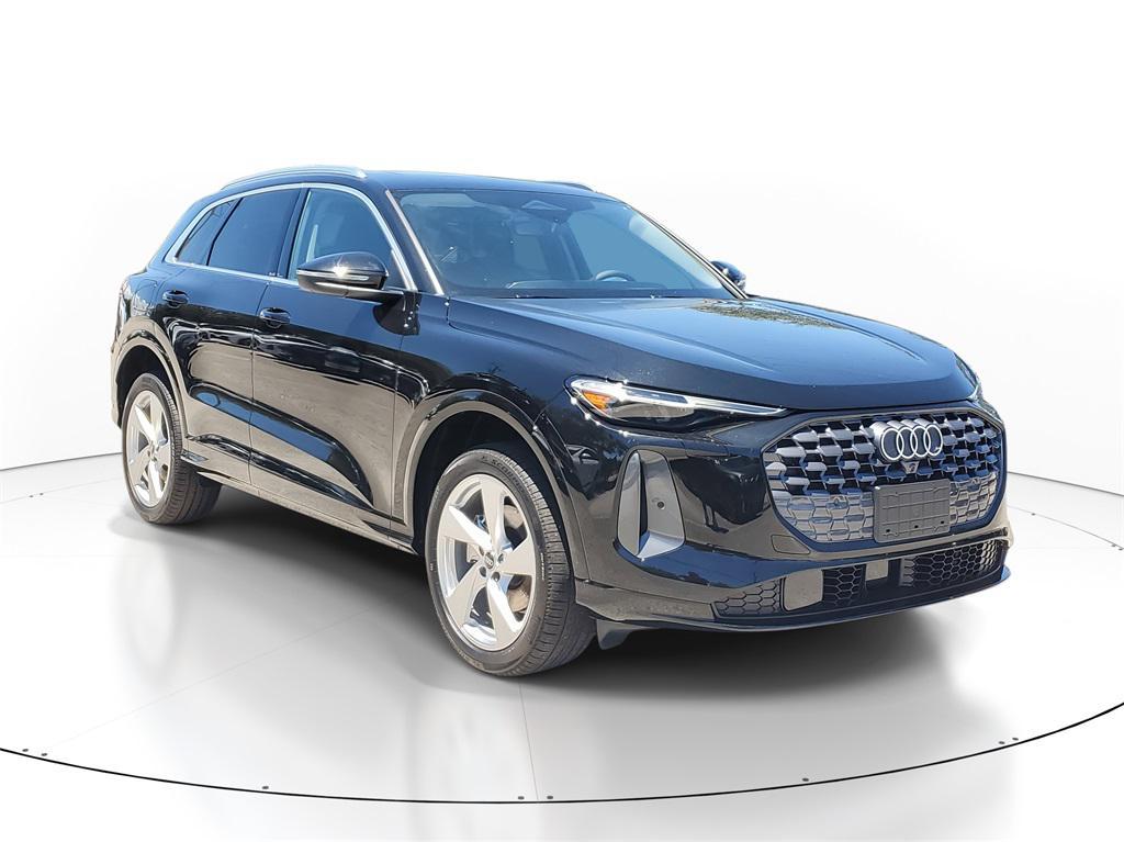 new 2025 Audi Q5 car, priced at $60,950