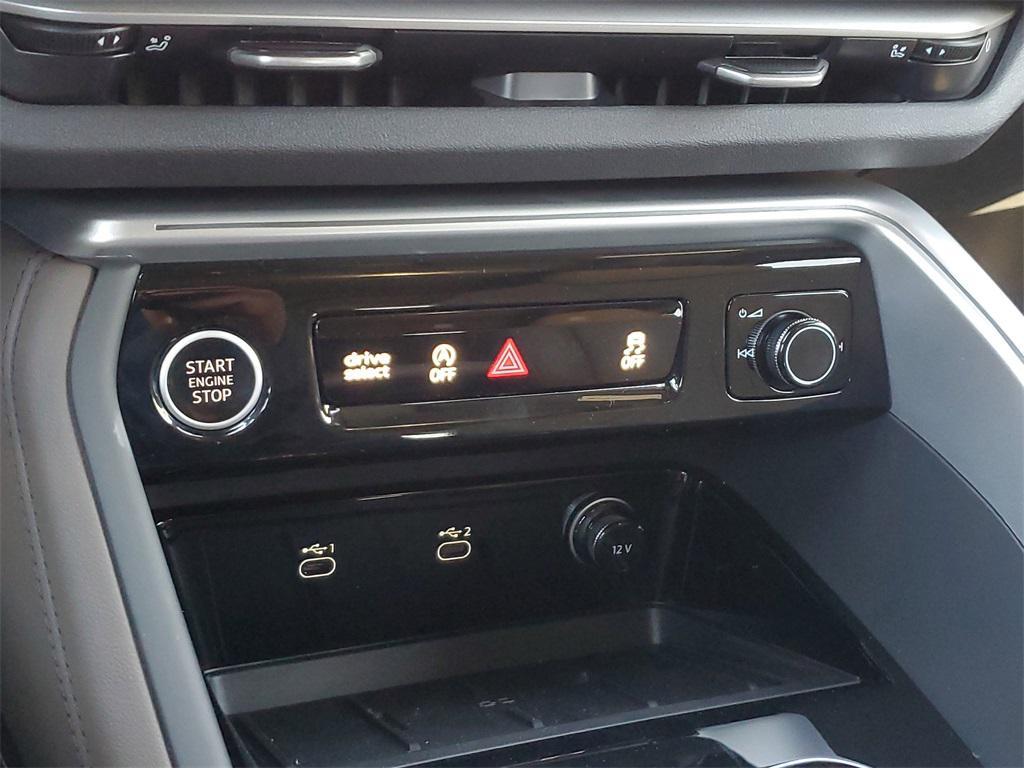 new 2025 Audi Q5 car, priced at $60,950