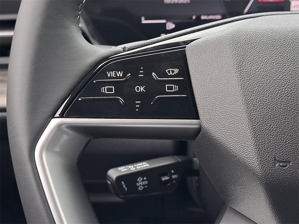 new 2025 Audi Q5 car, priced at $61,950