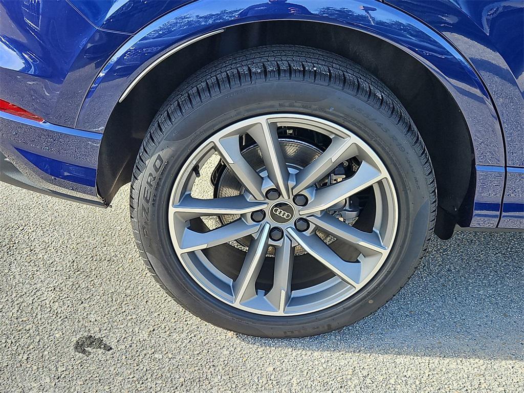 new 2025 Audi Q3 car, priced at $43,610