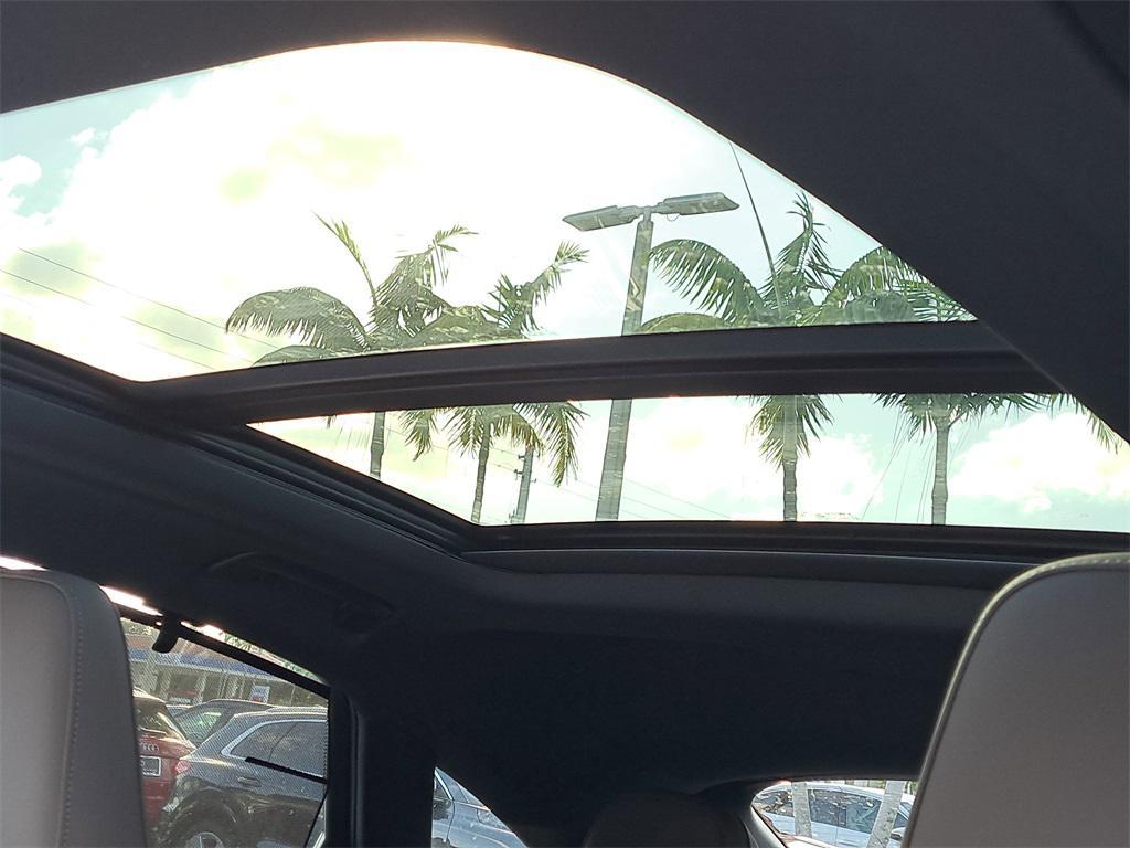 new 2025 Audi Q5 car, priced at $61,950