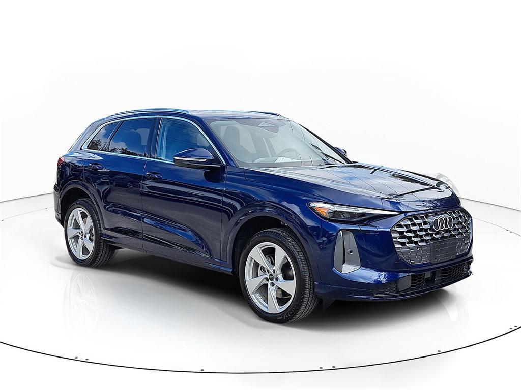 new 2025 Audi Q5 car, priced at $60,950