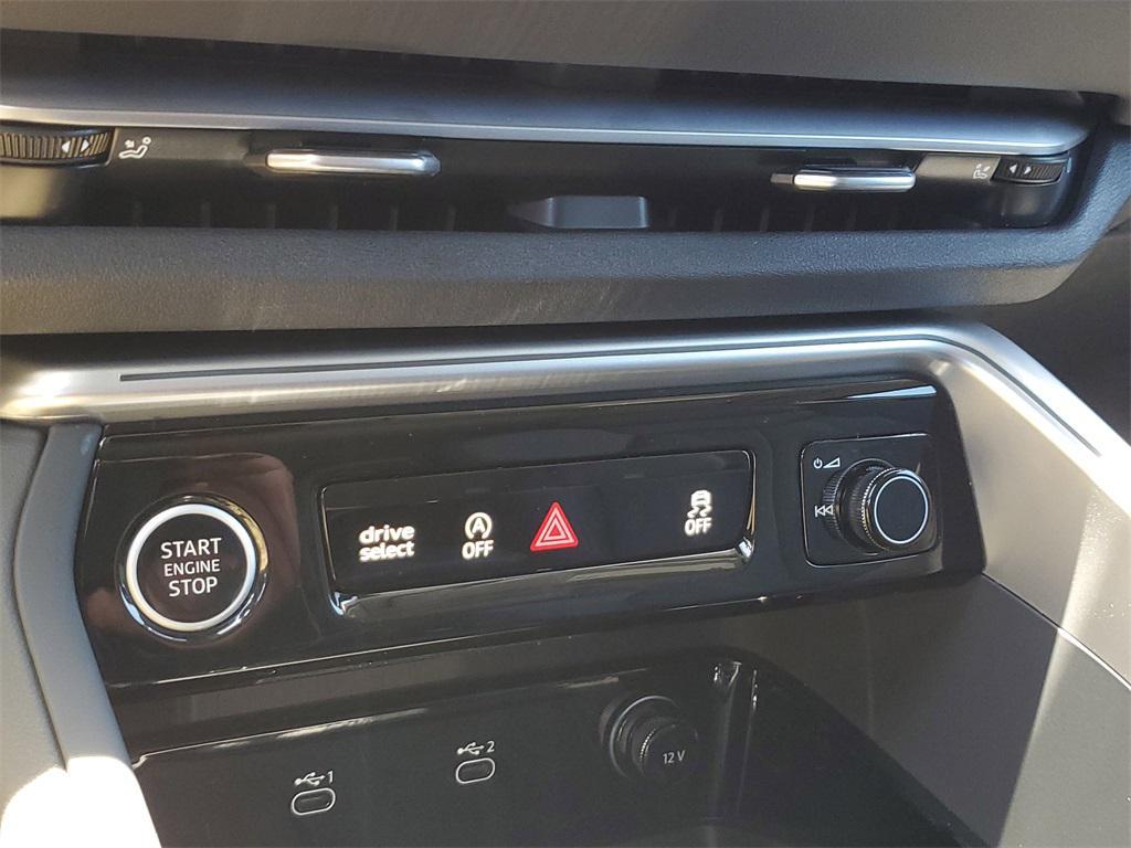 new 2025 Audi Q5 car, priced at $60,950