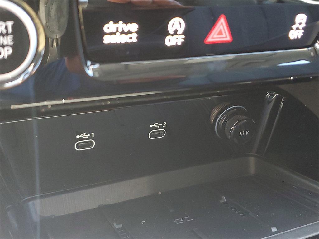 new 2025 Audi Q5 car, priced at $60,950