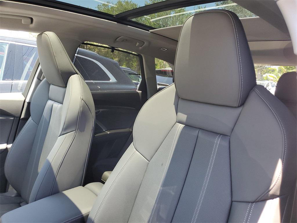 new 2025 Audi Q5 car, priced at $60,950