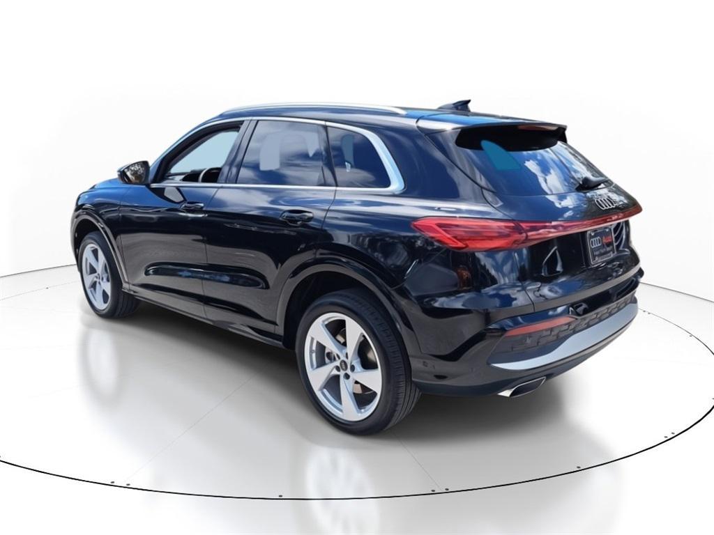 new 2025 Audi Q5 car, priced at $60,950