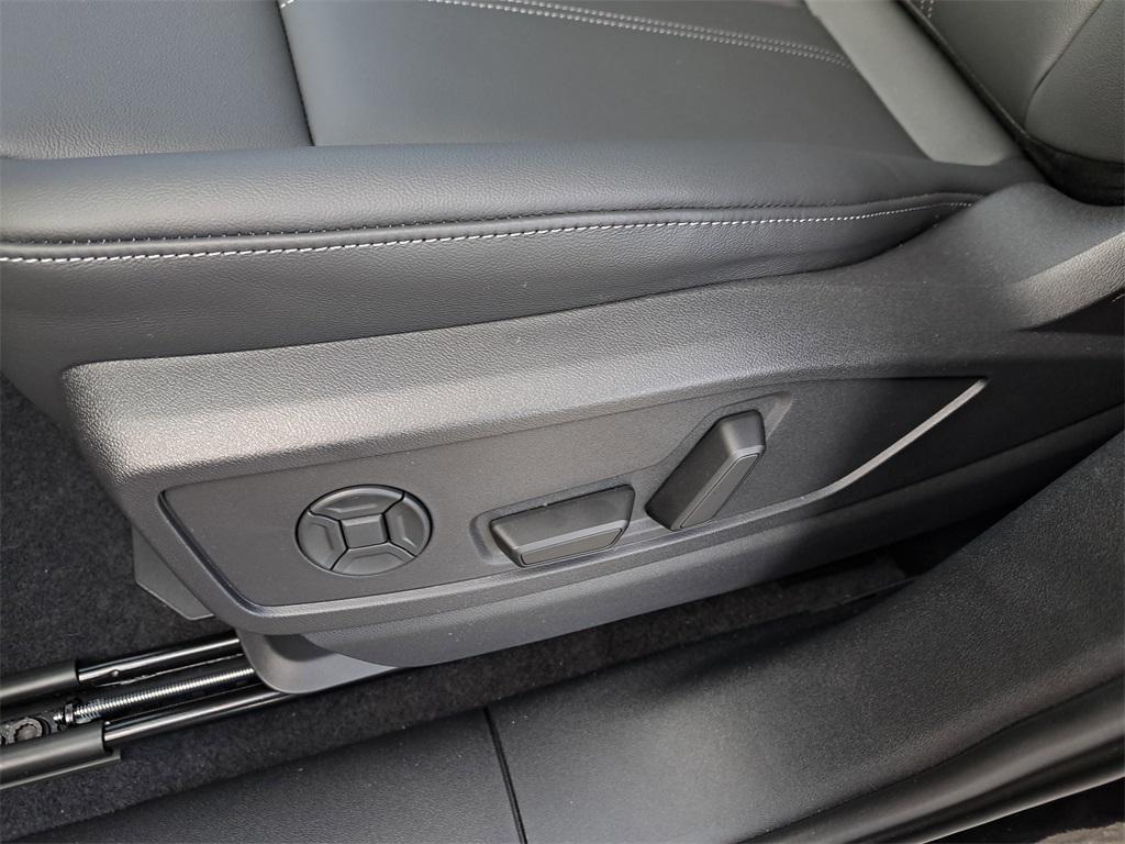 new 2025 Audi Q5 car, priced at $59,350