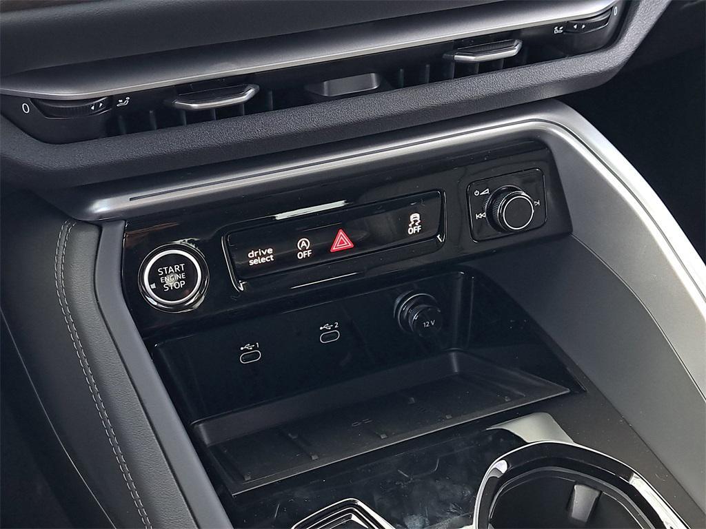 new 2025 Audi Q5 car, priced at $59,350