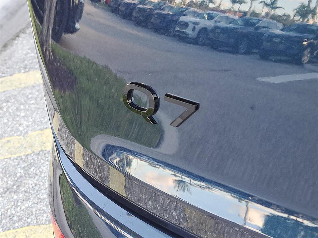 new 2026 Audi Q7 car, priced at $79,005