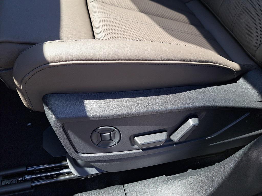 new 2025 Audi Q5 car, priced at $60,950