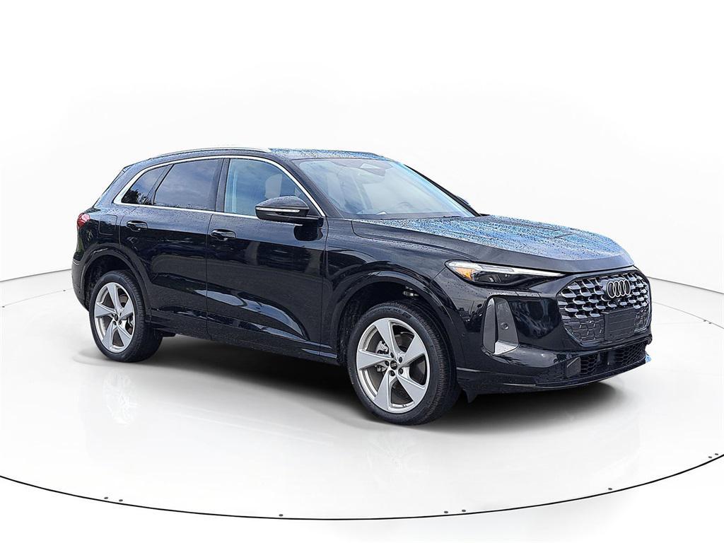 new 2025 Audi Q5 car, priced at $60,300