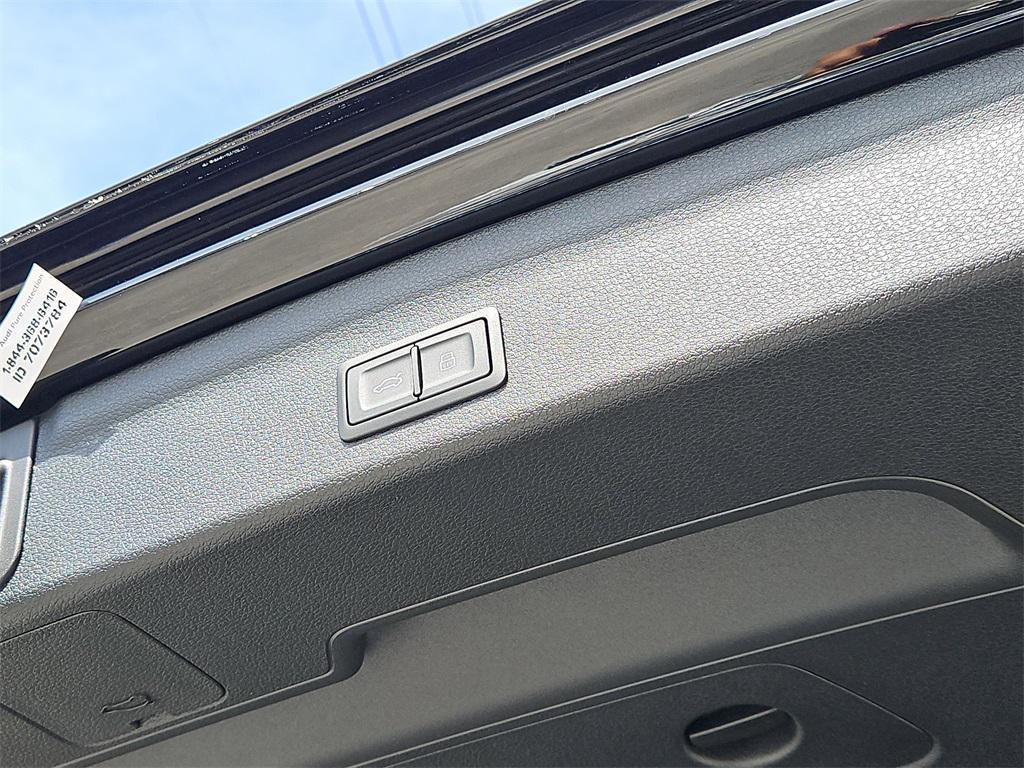 new 2025 Audi Q3 car, priced at $44,740