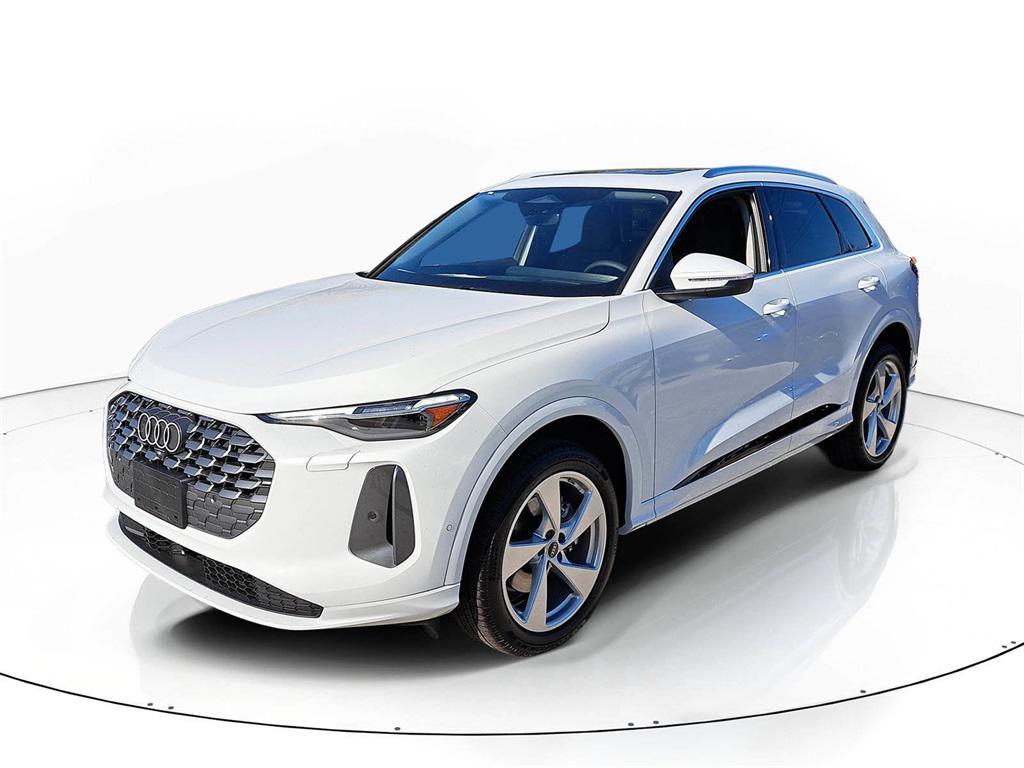 new 2025 Audi Q5 car, priced at $60,300