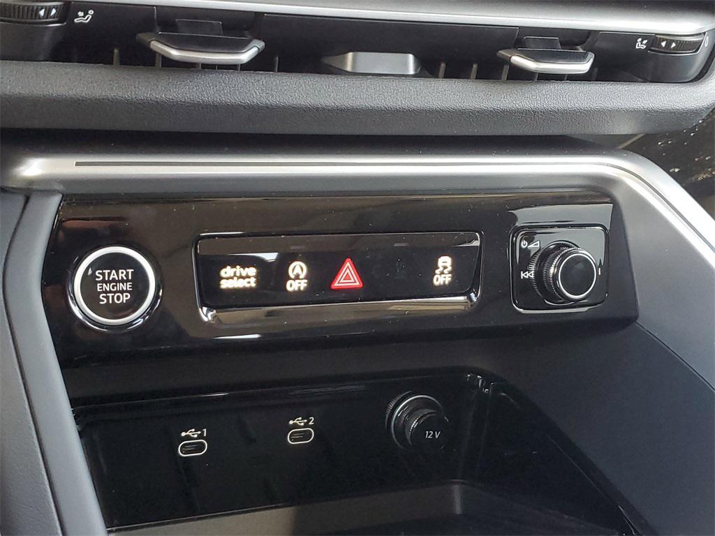 new 2025 Audi Q5 car, priced at $60,300