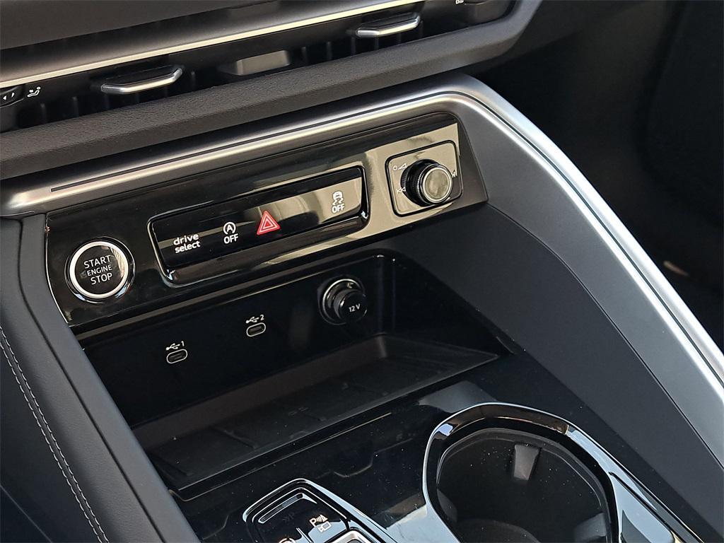 new 2025 Audi Q5 car, priced at $60,390
