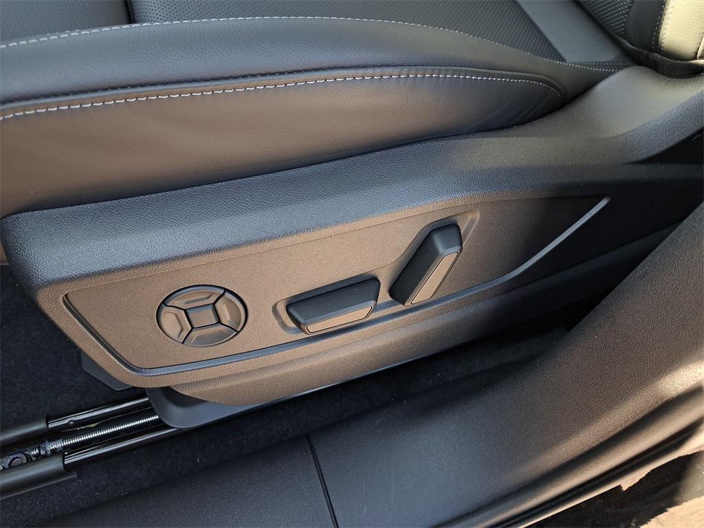 new 2025 Audi Q5 car, priced at $60,390