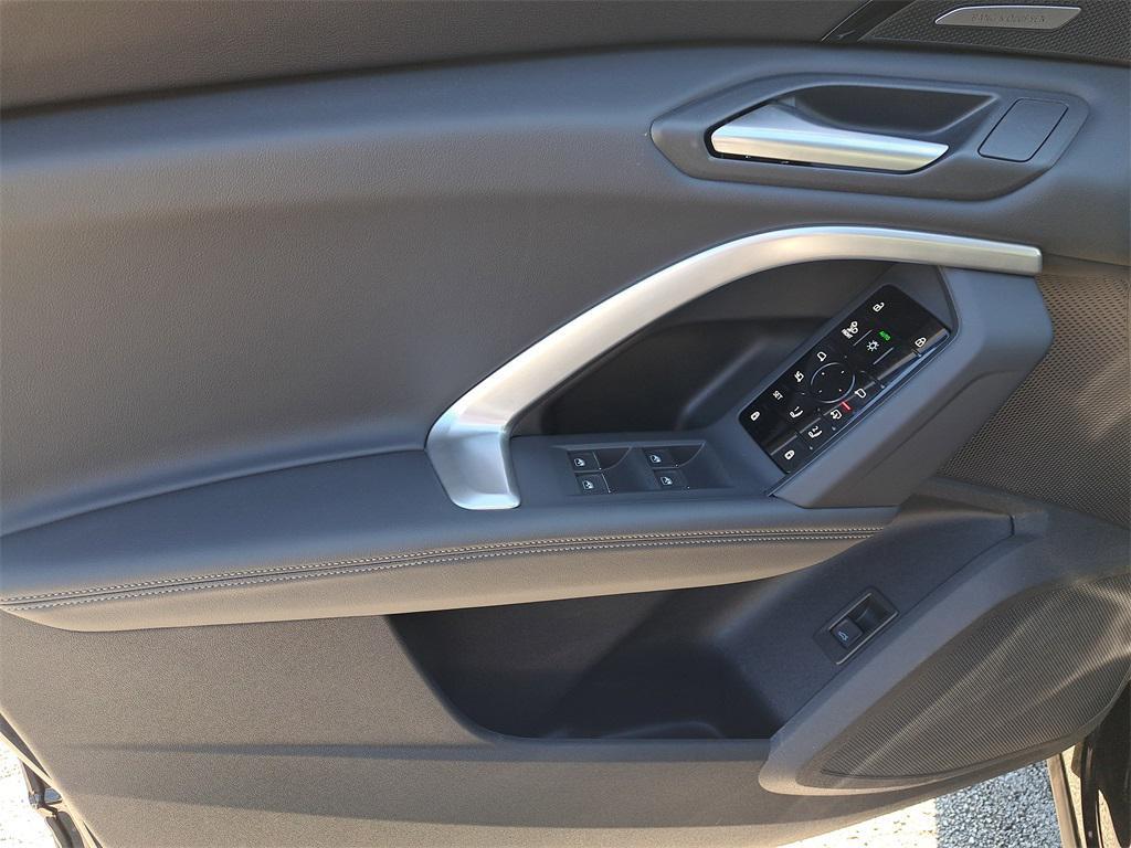 new 2025 Audi Q5 car, priced at $60,390