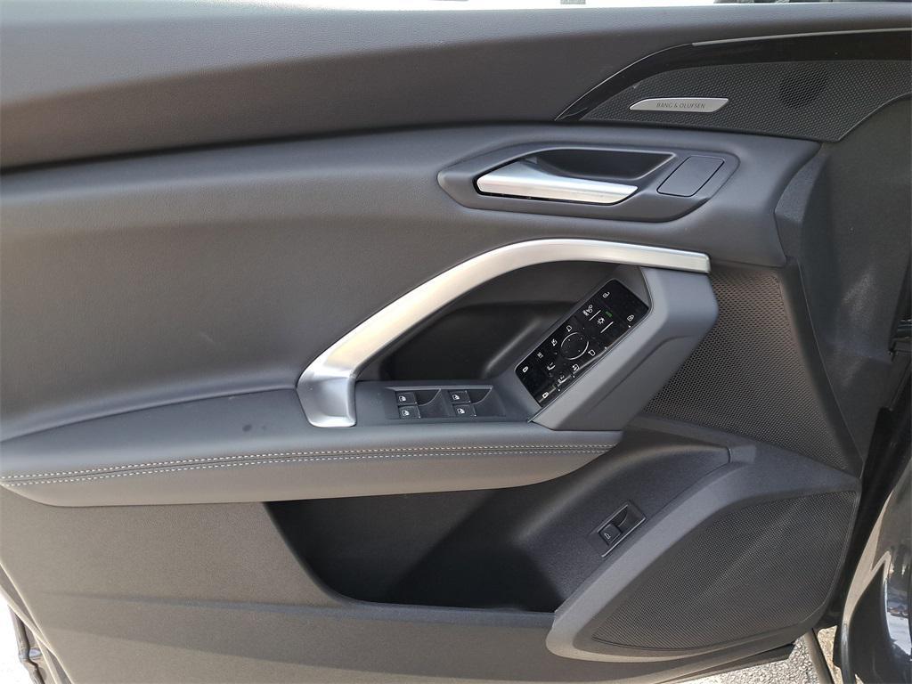 new 2025 Audi Q5 car, priced at $59,350