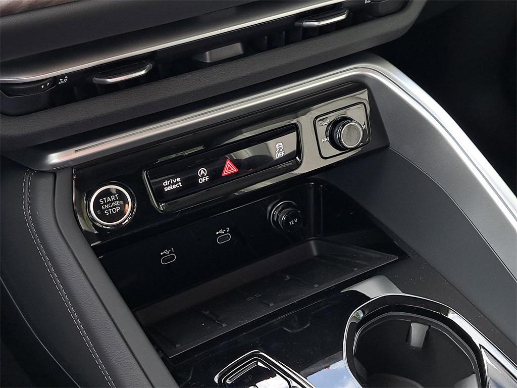 new 2025 Audi Q5 car, priced at $59,350