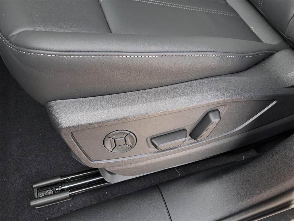 new 2025 Audi Q5 car, priced at $59,350