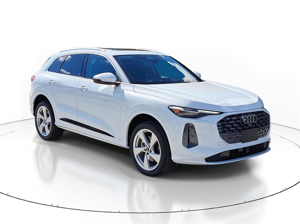 new 2025 Audi Q5 car, priced at $60,950