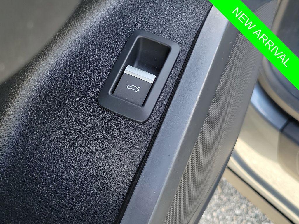 used 2020 Audi Q5 car, priced at $25,775