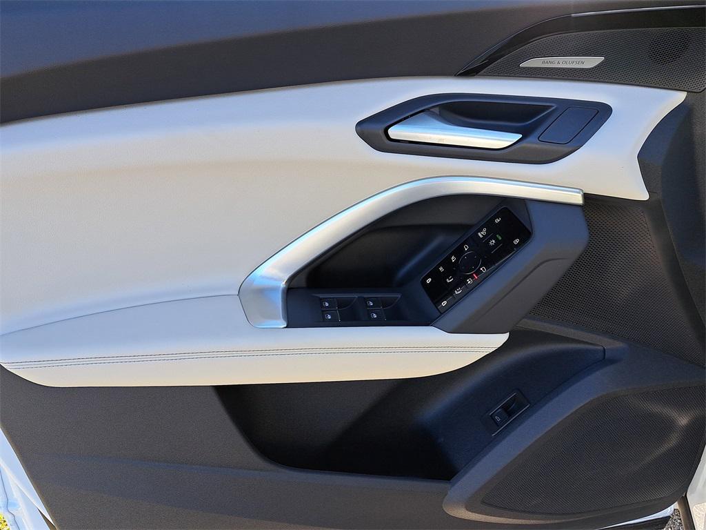 new 2025 Audi Q5 car, priced at $58,900