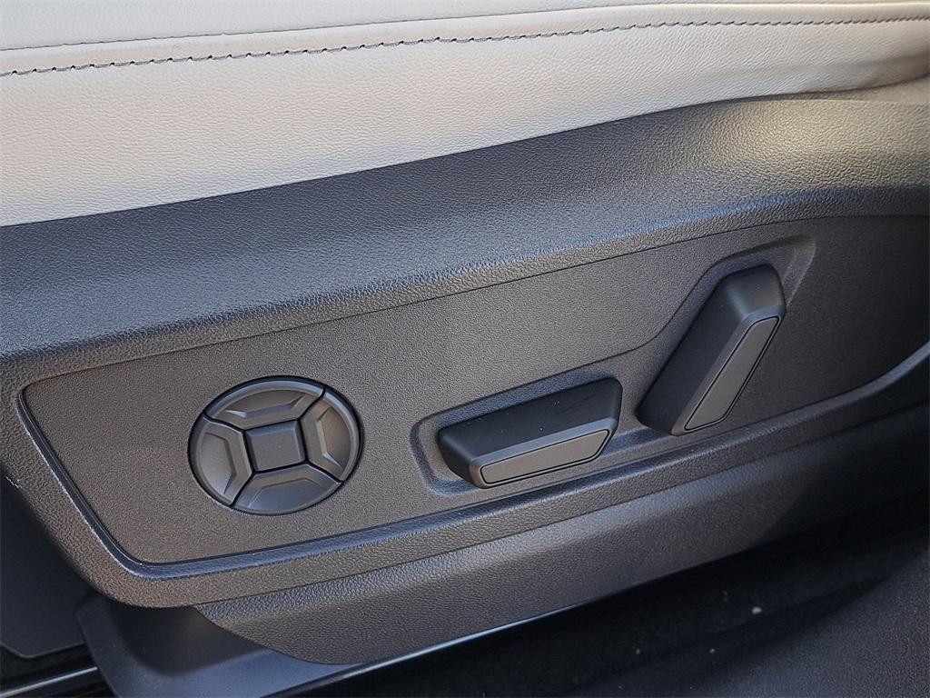 new 2025 Audi Q5 car, priced at $58,900