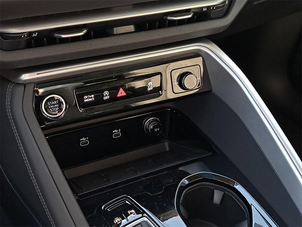 new 2025 Audi Q5 car, priced at $61,430