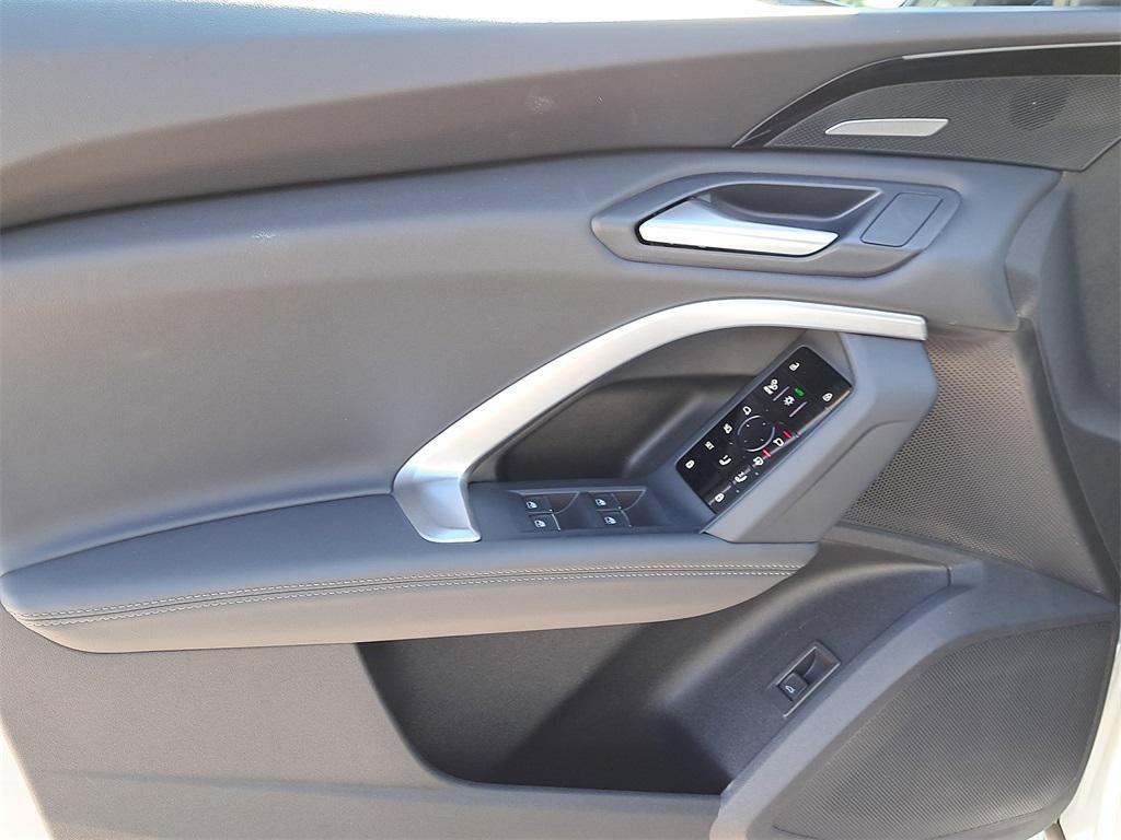 new 2025 Audi Q5 car, priced at $61,430