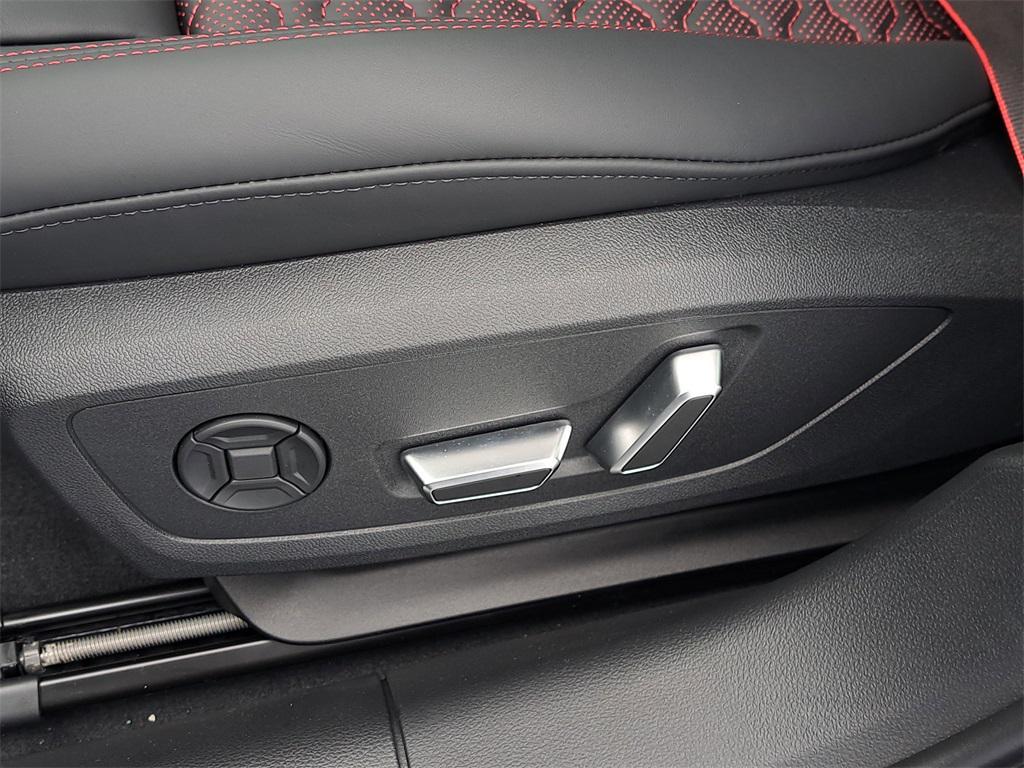 new 2026 Audi RS 6 Avant car, priced at $145,845