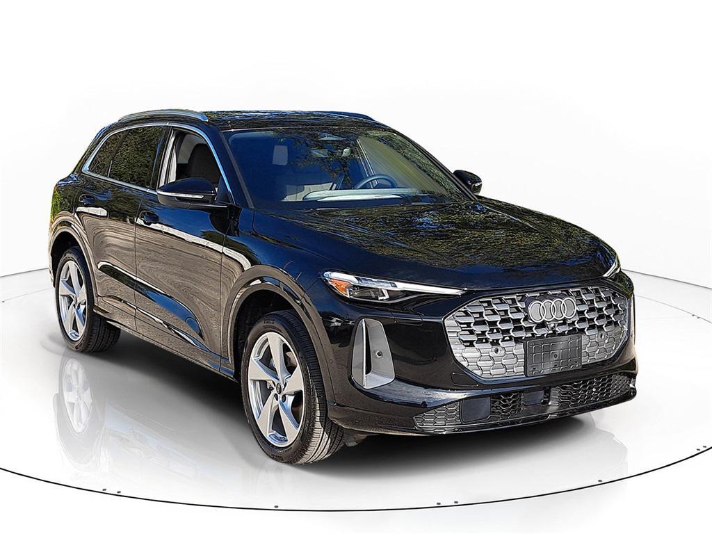 new 2025 Audi Q5 car, priced at $60,950