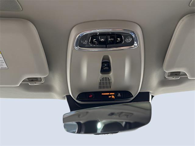 used 2022 Volvo XC90 car, priced at $33,881